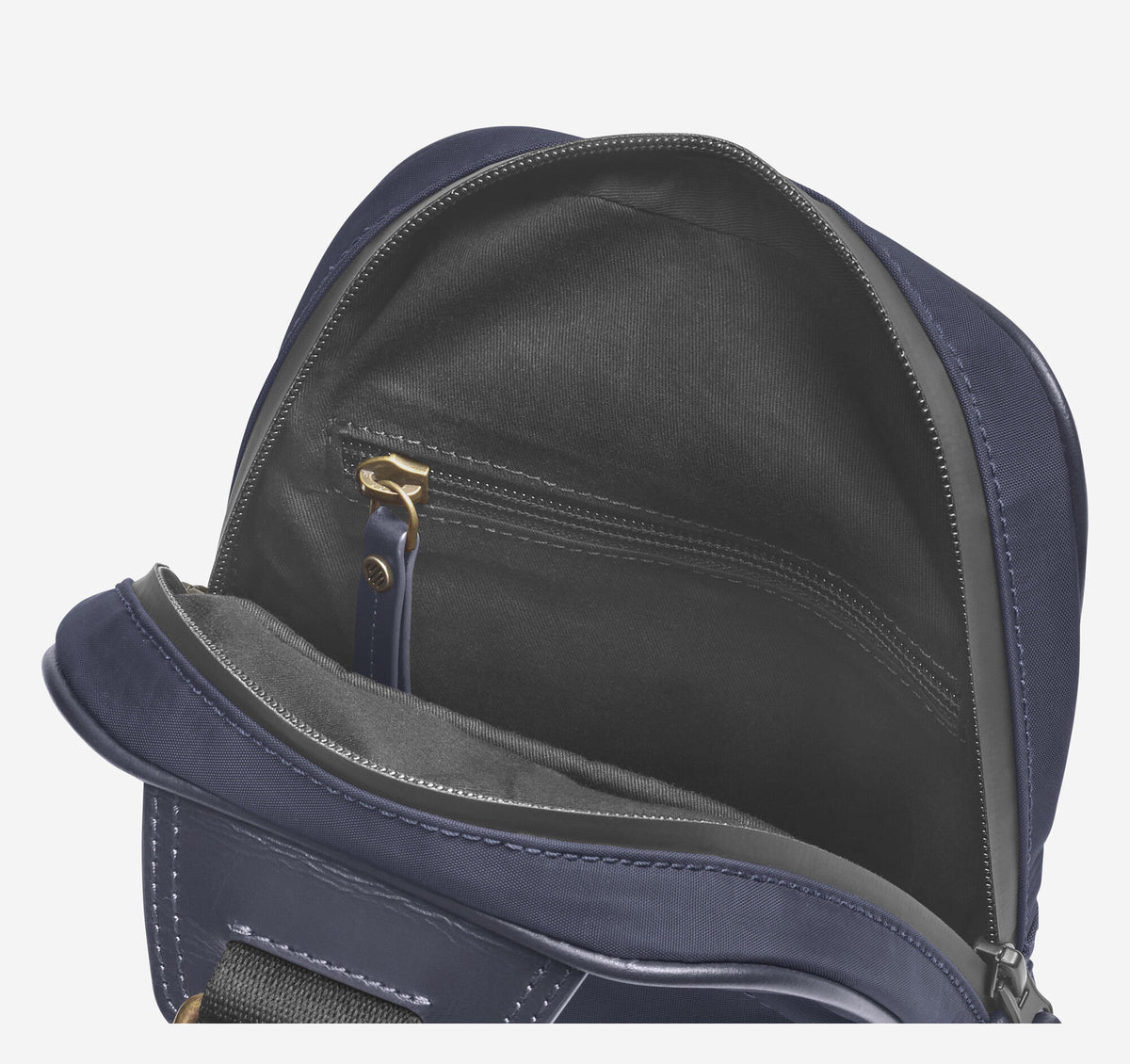 Johnston Murphy Men's Hudson Waterproof Sling Bag