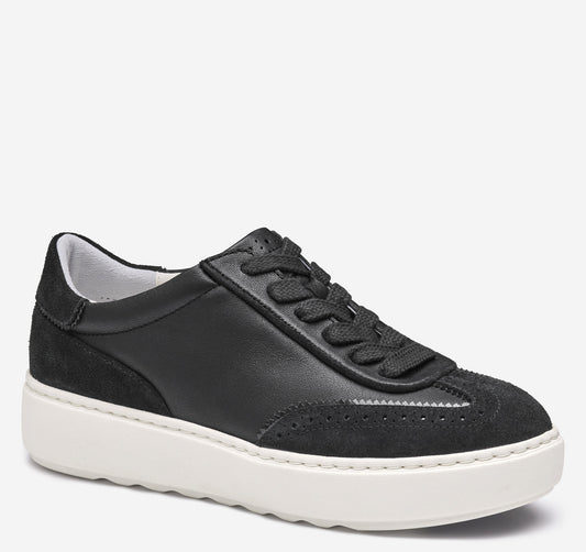 Johnston Murphy Women's Cammie T-Toe Lace-Up
